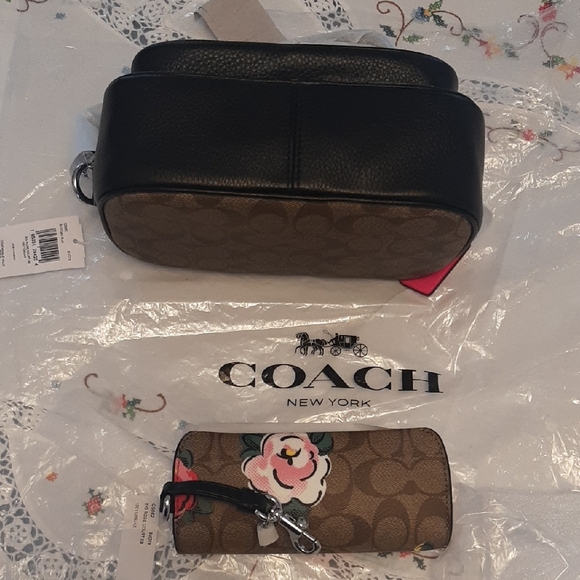 NEW Coach🌹ROSE COURT CROSSBODY➕EYEGLASS CASE Pink and Red Blooms - Picture 14 of 15